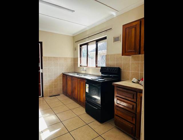 3 BEDROOM COMPLEX FOR SALE IN VELD EN VLEI